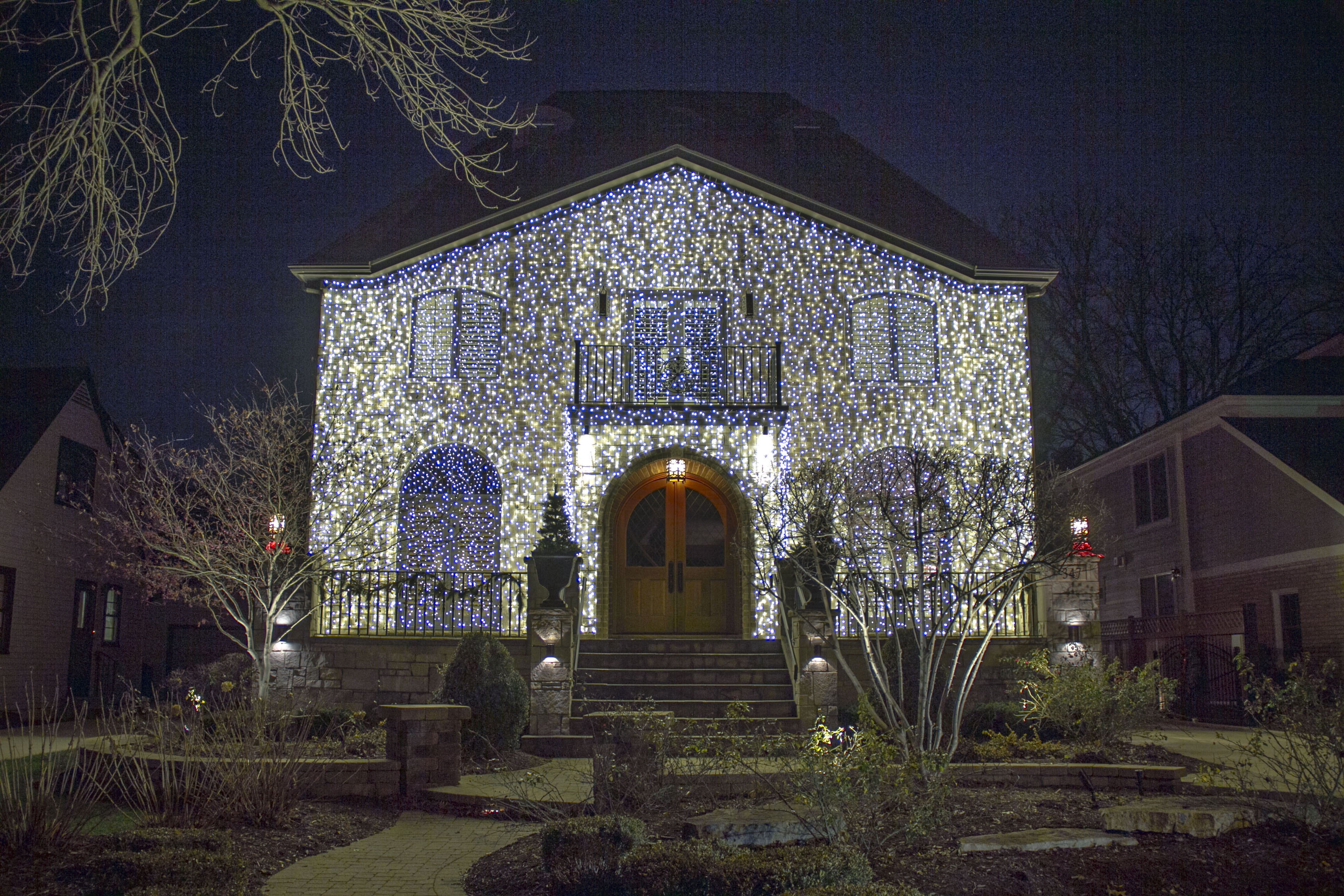 outdoorchristmaslightinstallationelmhurstil Naperville Holiday